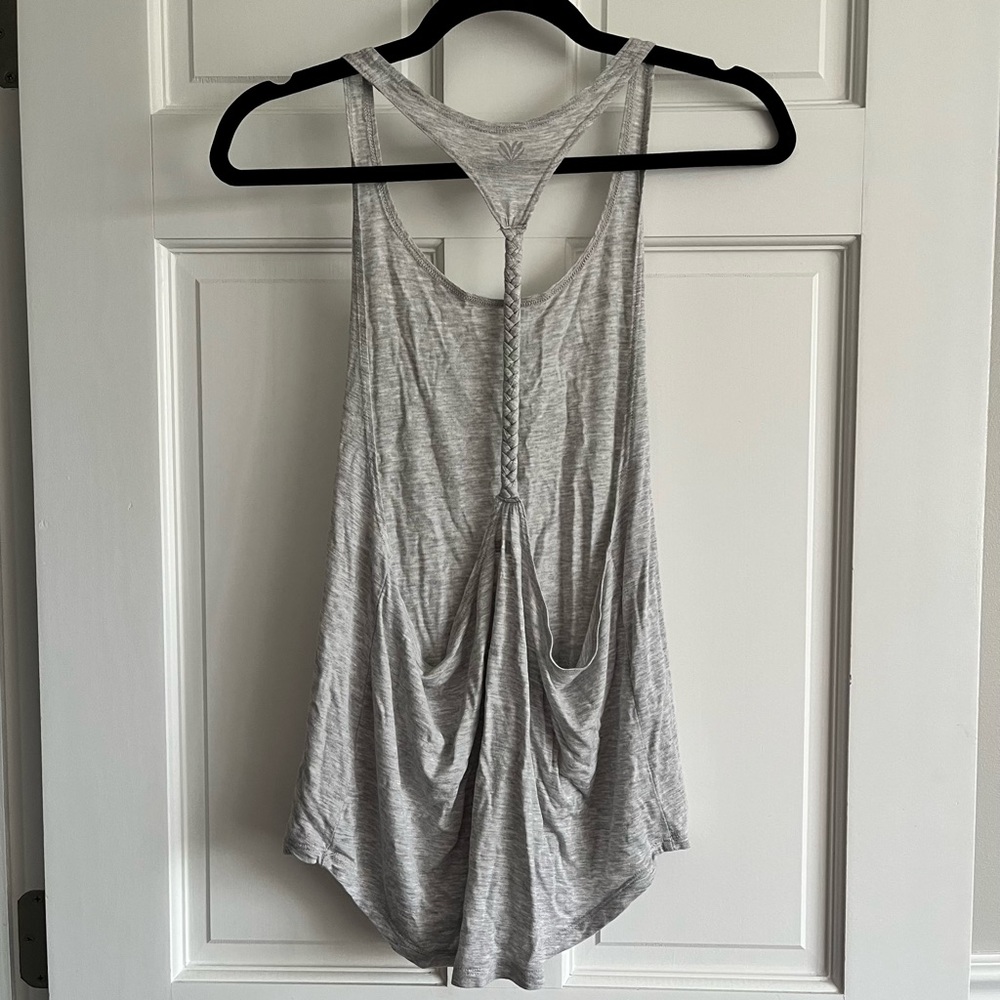 Active Tank Top w/ Braid Detail